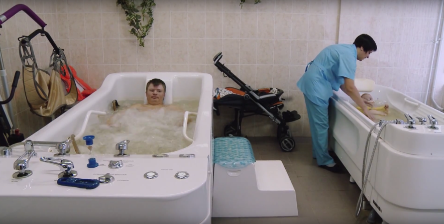 bath with hydromassage